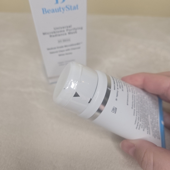 BeautyStat Universal Microbiome Purifying Radiance Mask - Picture 5 of 8